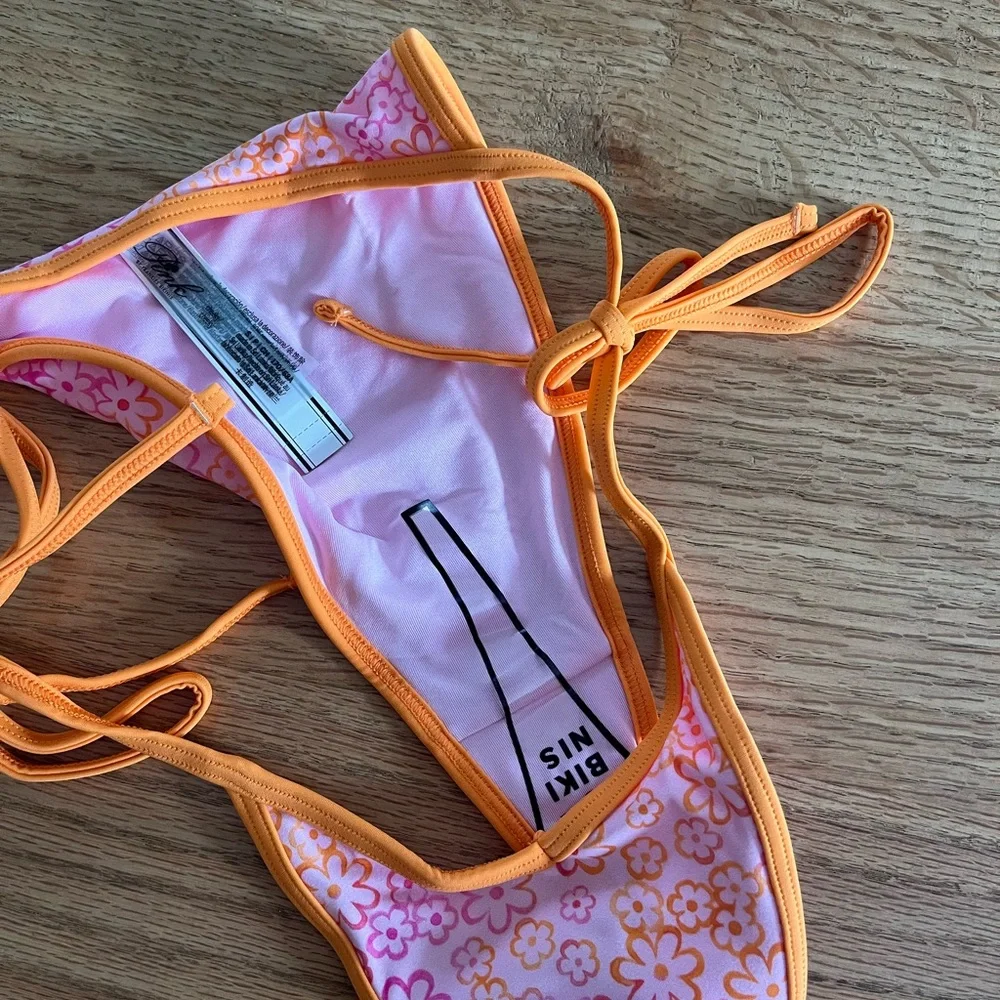 Frankie’s bikinis set